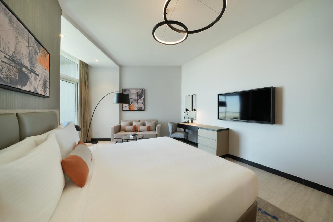 Damac Hills 2 Hotel, An Edge By Rotana Hotel Dubai Esterno foto