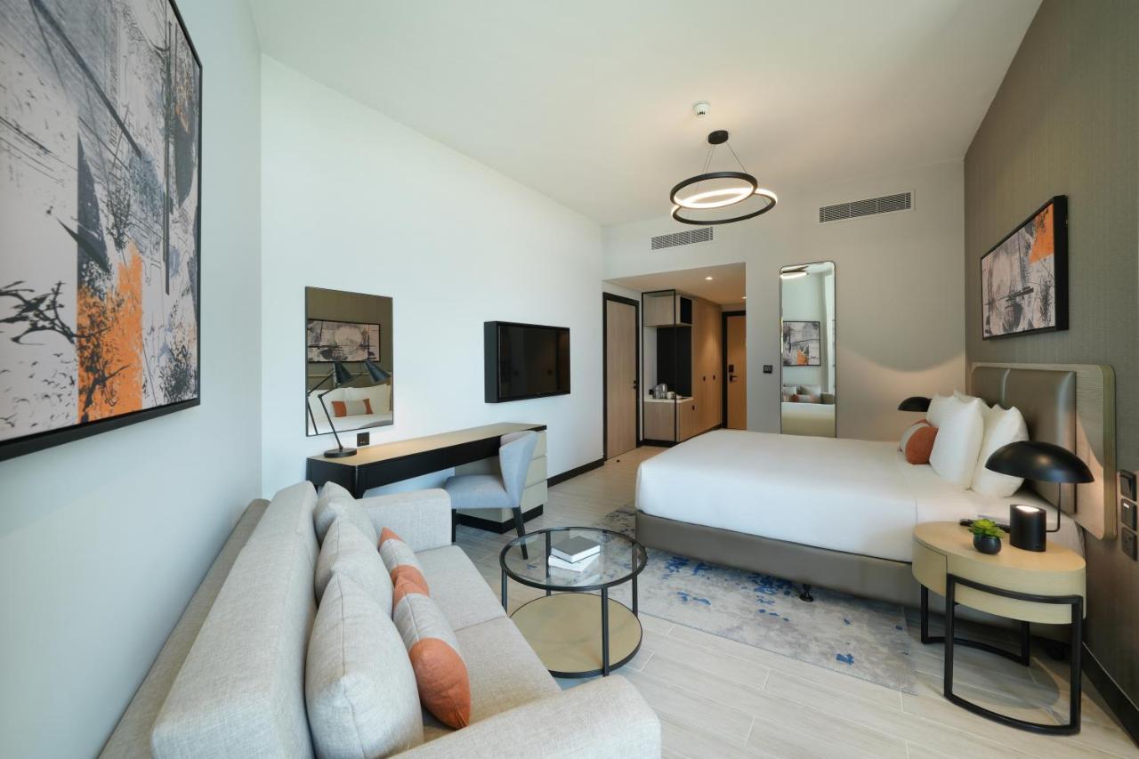 Damac Hills 2 Hotel, An Edge By Rotana Hotel Dubai Esterno foto