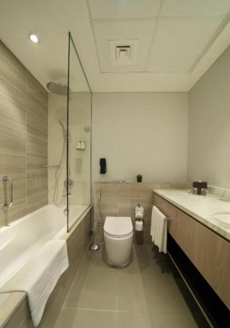 Damac Hills 2 Hotel, An Edge By Rotana Hotel Dubai Esterno foto